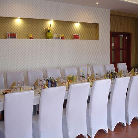 Hotel Gula Batizovce Екстериор снимка