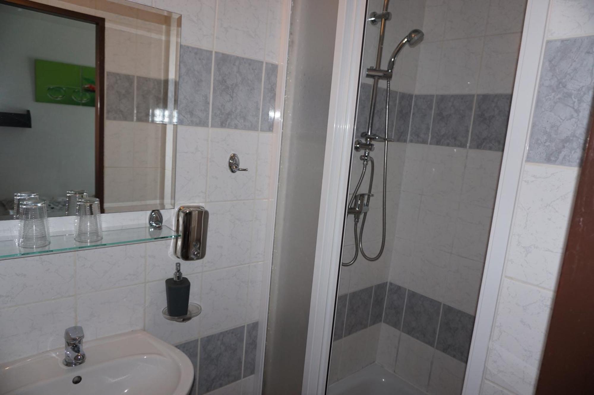 Hotel Gula Batizovce Екстериор снимка
