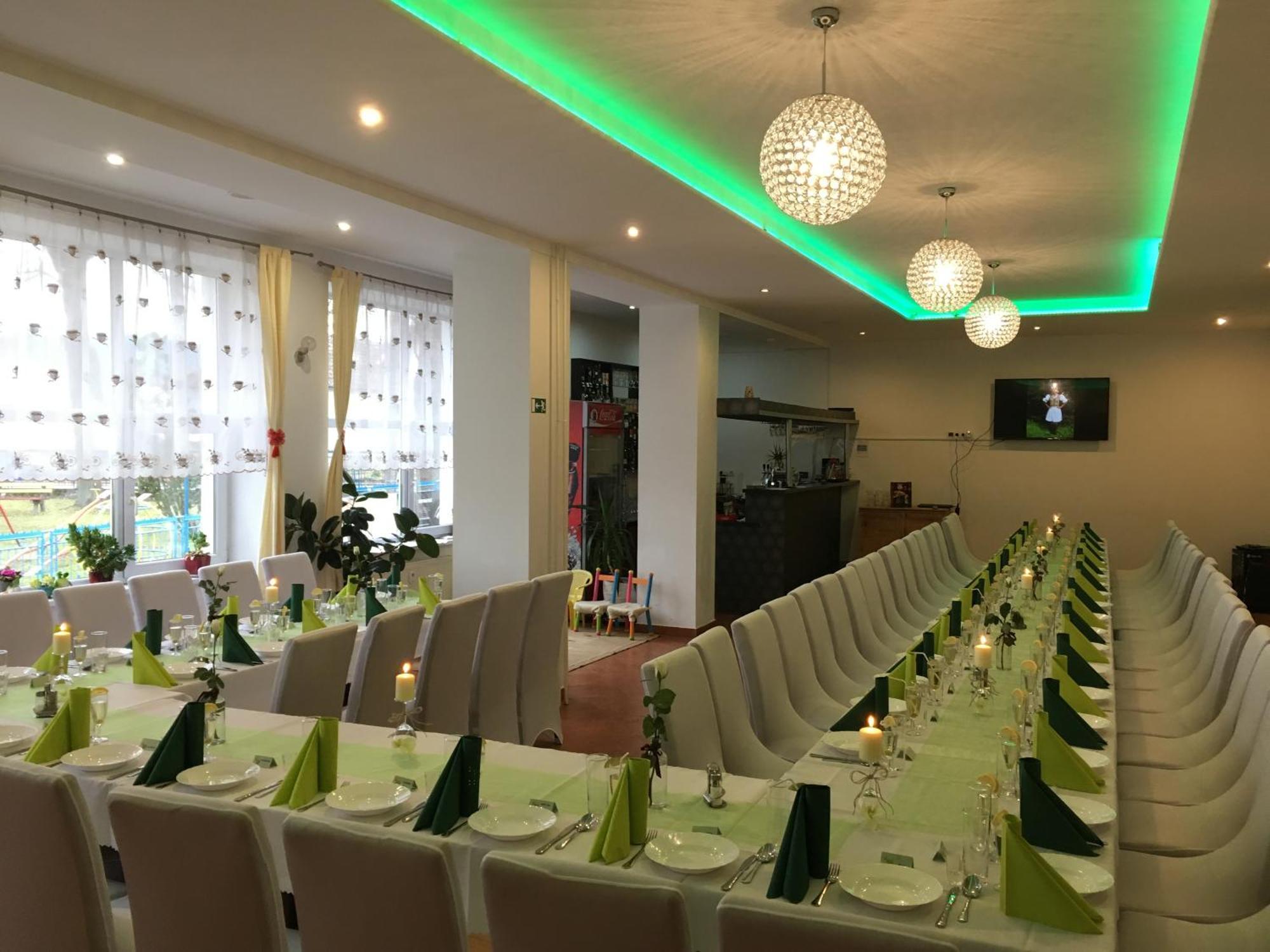 Hotel Gula Batizovce Екстериор снимка