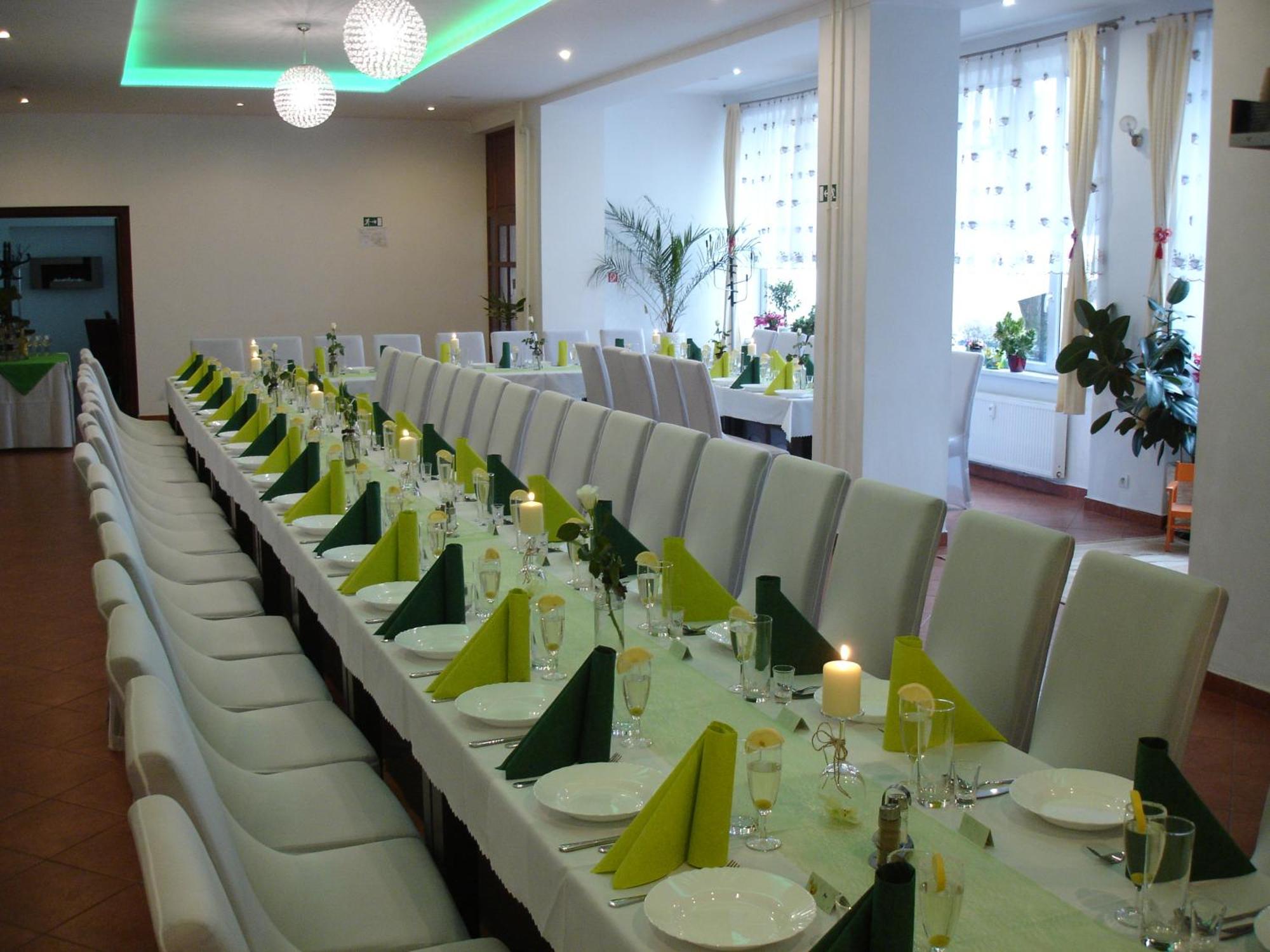 Hotel Gula Batizovce Екстериор снимка