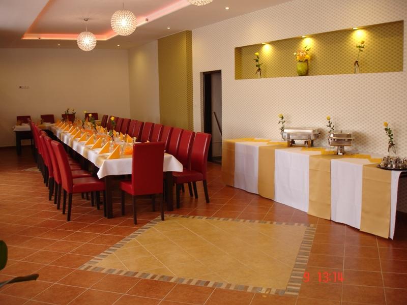 Hotel Gula Batizovce Екстериор снимка