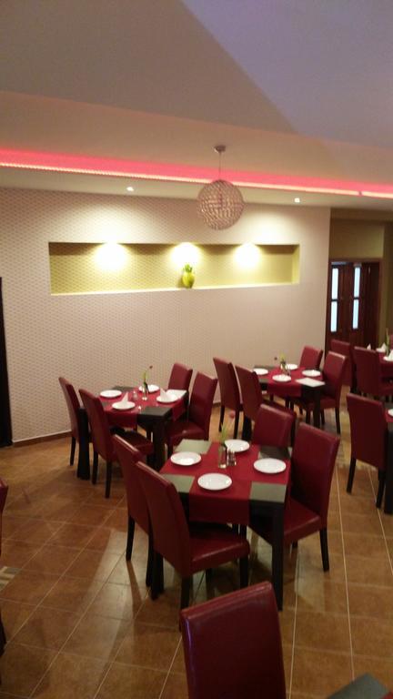 Hotel Gula Batizovce Екстериор снимка