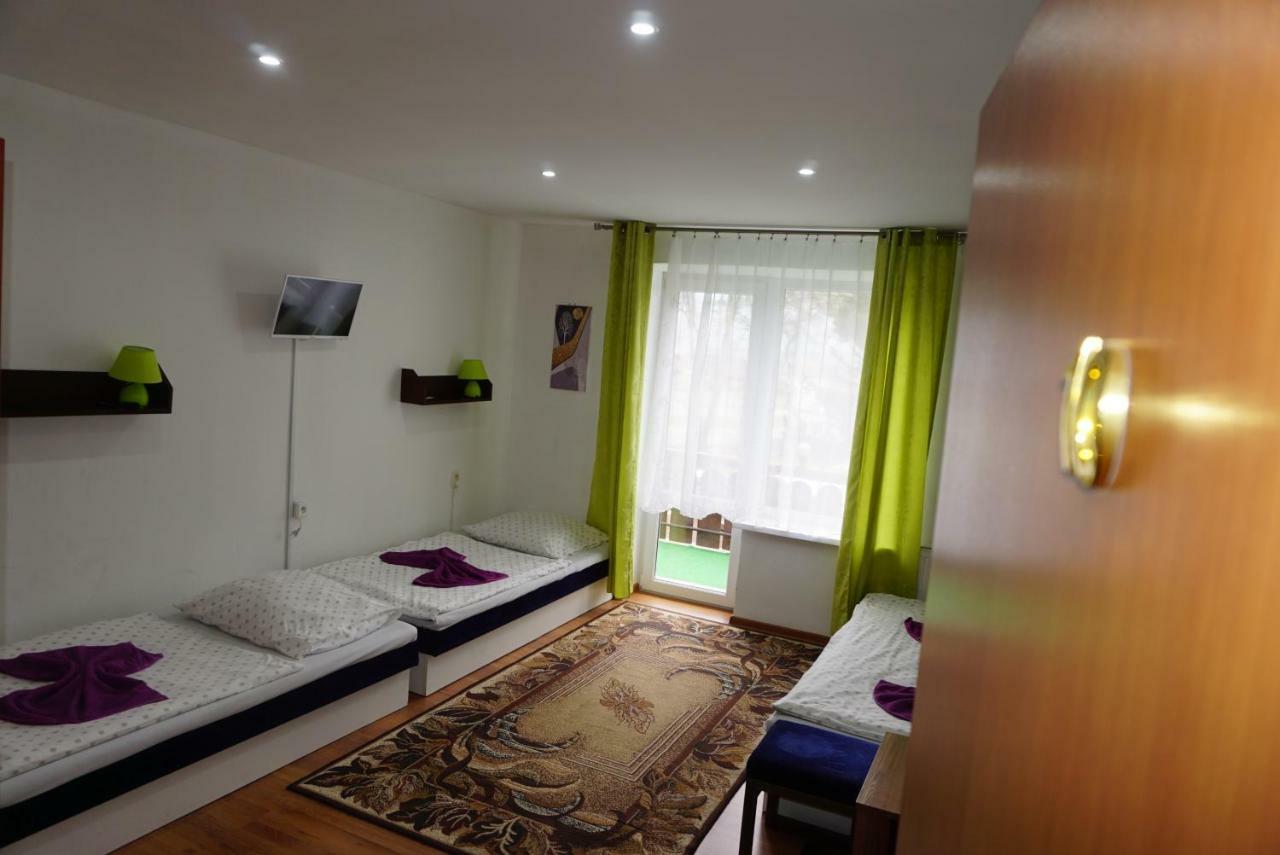 Hotel Gula Batizovce Екстериор снимка